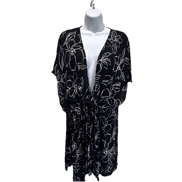 NWT Time and Tru Womens Sm-Md Black Soot Floral Printed Swim Cover-Up Resortwear - Picture 2 of 13